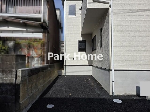 高知市薊野南町 -１号棟-新築戸建ての駐車場