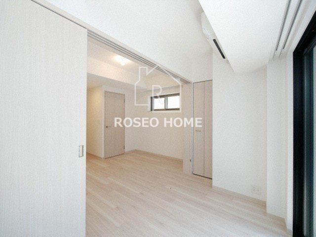 ジオエント新町の洋室