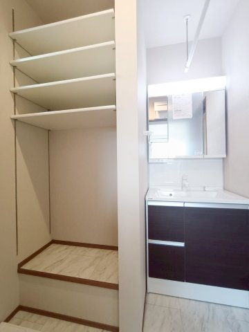 八潮市　古新田　新築戸建　　全1棟の洗面所|使いやすい洗面所です