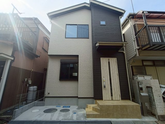 八潮市　古新田　新築戸建　　全1棟