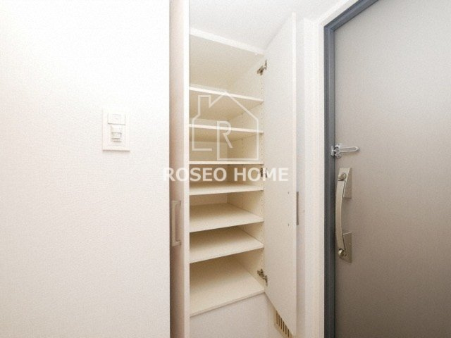 エル・セレーノ大阪天神橋の収納