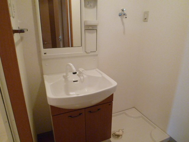 トランキーロの独立洗面台|洗髪洗面化粧台