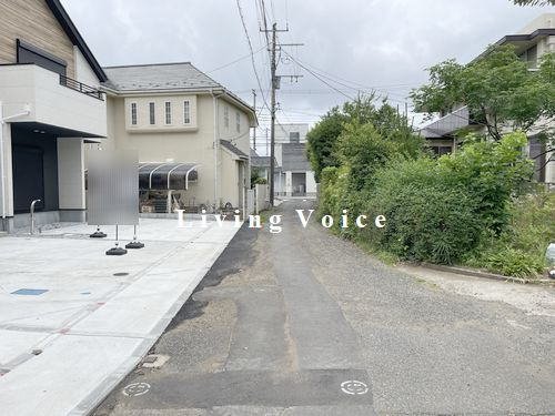 【前面道路含む現地写真】 | 【仲介手数料０円】藤沢市本鵠沼6期　新築一戸建て　全3棟 | 藤沢市本鵠沼6期　新築一戸建て　全3棟