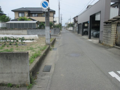 【前面道路含む現地写真】 | 伊勢崎市寿町 1170万 土地