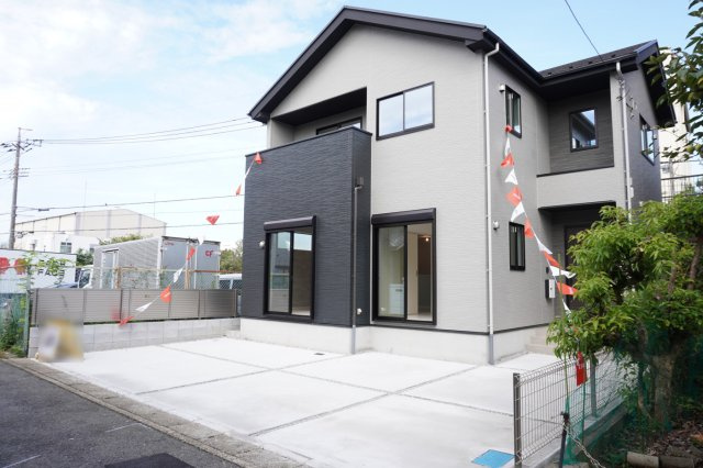 草加市稲荷5丁目 新築分譲住宅の外観