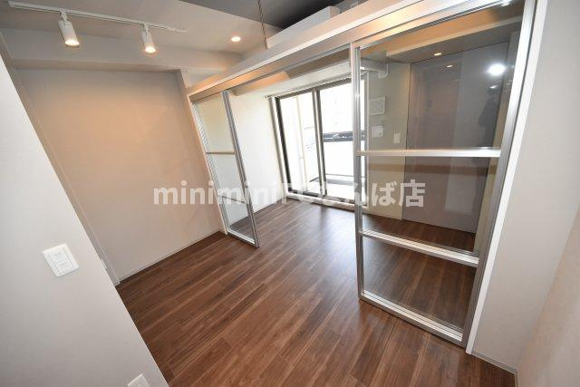 大阪市西区西本町１丁目の賃貸マンションの居間・リビング