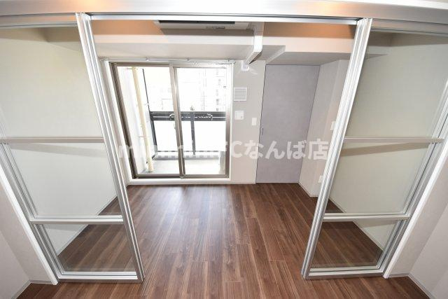 大阪市西区西本町１丁目の賃貸マンションの寝室