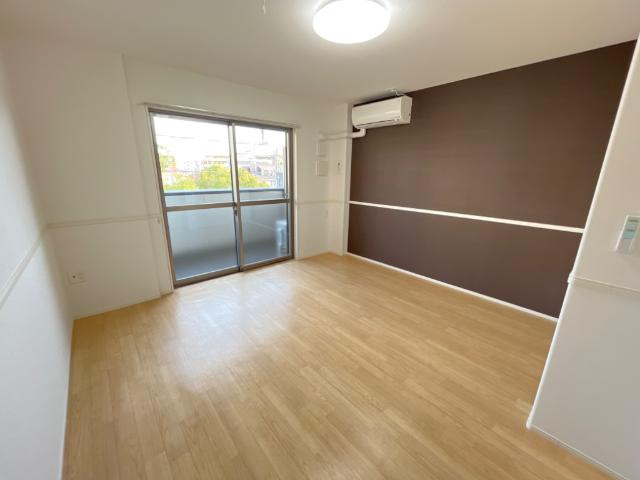 ローズガーデン舟入南の内装|洋室