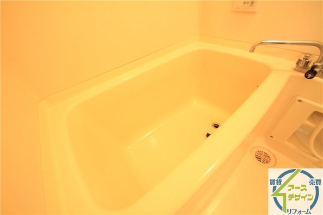 シャトラン藤江の浴室|※類似部屋