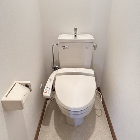 ポプラ若草のトイレ|シンプルで使いやすいトイレです
