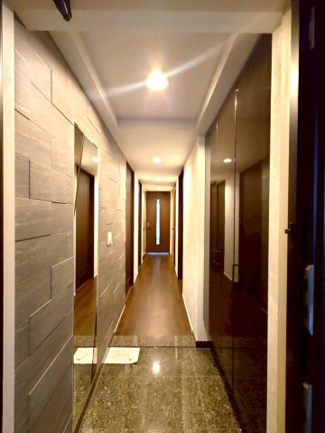 地下鉄『四条』駅徒歩2分＆阪急『烏丸』駅徒歩４分☆リフォーム完了で即入居可能☆四条烏丸クロスマークの玄関|玄関