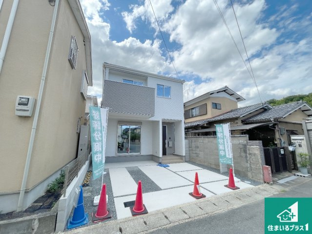 京都市伏見区桃山与五郎町　第3期　新築一戸建ての外観|安心の10年保証！外観を美しく保ち、雨水で汚れを落とします！気になることがありましたら、お気軽にお問い合わせください！