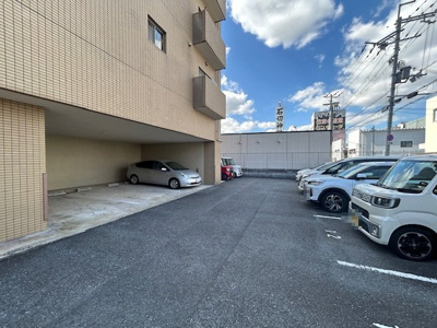 【駐車場】 | グドゥウエル新石切