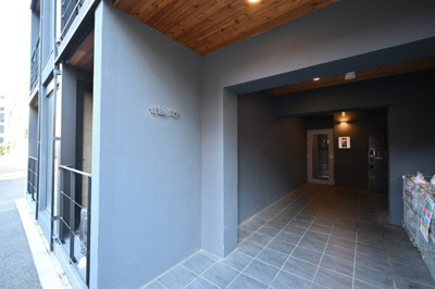 【エントランス】 | ｔｒｉａｓ１２９