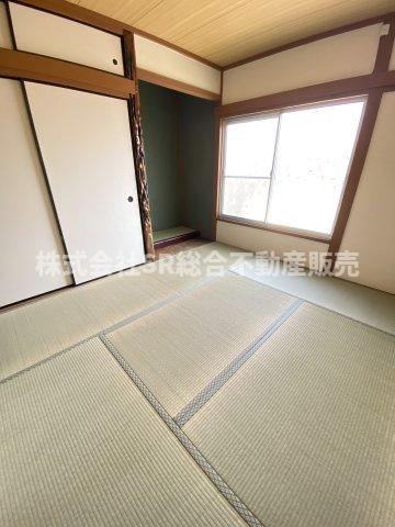 東鴻池町4丁目中古戸建の寝室|落ち着いて過ごせるお部屋なので、寝室にいかがでしょうか