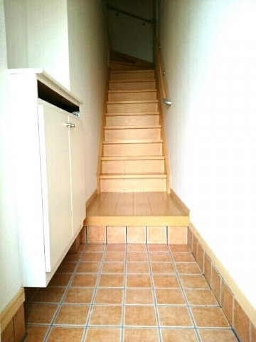 クレバー　レンドＢの玄関