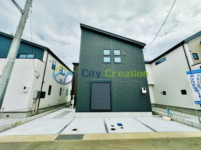 秦野市曽屋　お庭付き角地の新築戸建て　8号棟の外観