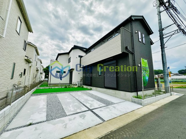 【成約御礼】秦野市曽屋　お庭付き角地の新築戸建て　8号棟の外観