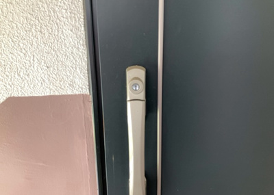 【防犯設備】 | 鵜野森団地　F棟 | 当然のことではありますが、オートロックやセンサーライト、ホームセキュリティーなどの防犯設備があれば、小さいお子様がいるご家庭も安心ですよね！まず物件購入の際は、防犯設備もチェックするようにしましょう。