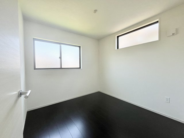 深井北町1期1棟の洋室