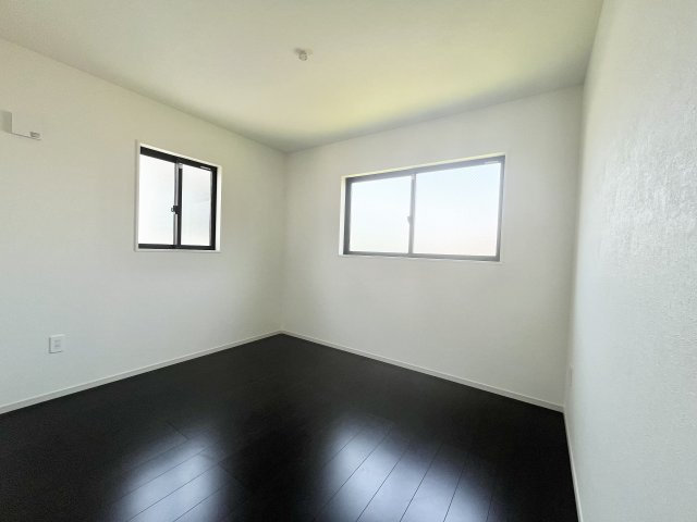 深井北町1期1棟の洋室