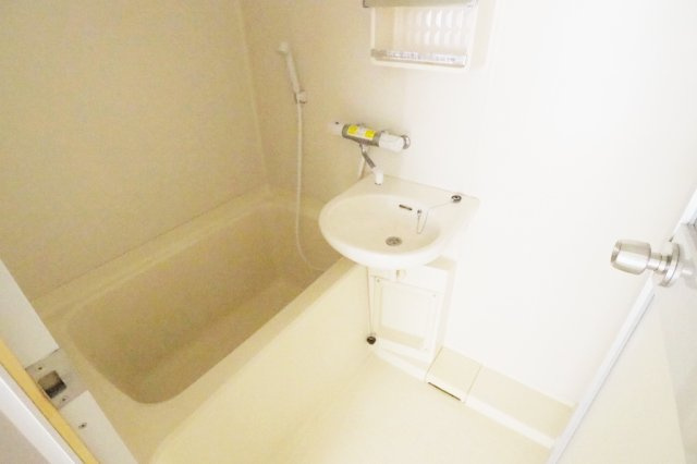 プーテゥジュール２番街の浴室