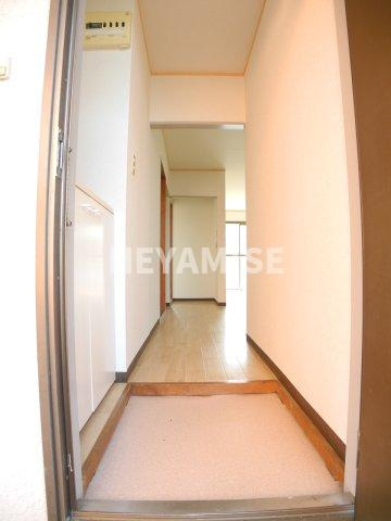 上小島ハイツの玄関|※類似間取りのお部屋の参考画像です※