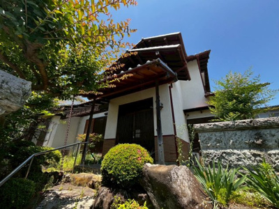 【外観】 | 赤坂台４丁　中古戸建 | クスリのアオキまで約638ｍ！消耗品のお買い物にも便利ですよ♪