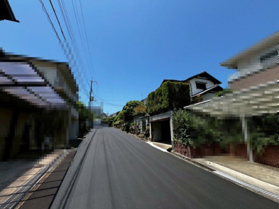 【前面道路含む現地写真】 | 赤坂台４丁　中古戸建 | 赤坂台幼稚園まで約428ｍ！小さなお子様のいるご家庭も安心ですね！