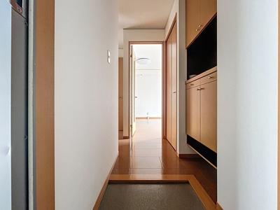 【玄関】 | リヴィエールB