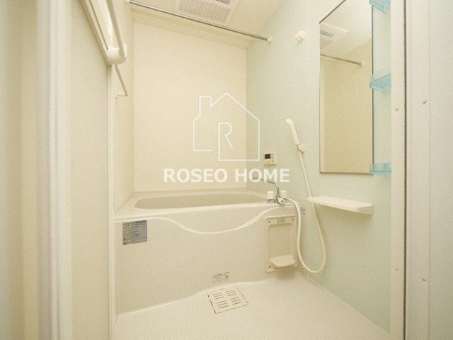 ジェルメの浴室