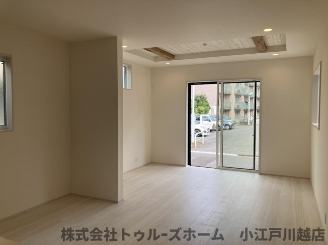 【居間・リビング】 | 川越市南大塚四丁目　新築戸建