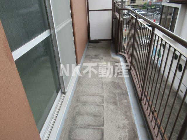 【バルコニー】 | NSハイツ鴻池（鴻池新田賃貸） | バルコニーからの眺めを楽しみながら食事をしませんか