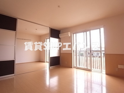 【居間・リビング】 | ソレーユ津田沼 | 居間です