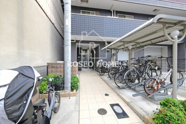 ラヴィータ西梅田のエントランス