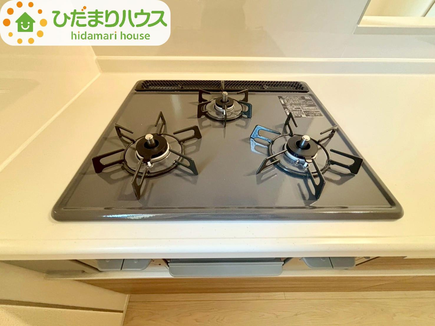 清水11番20　新築戸建　B号棟のその他|３口コンロです！料理の効率アップできます！