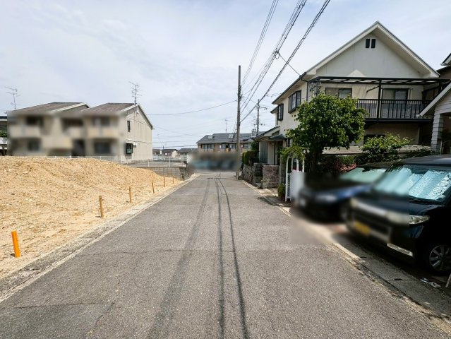 深草大亀谷万帖敷町　１号地の前面道路含む現地写真
