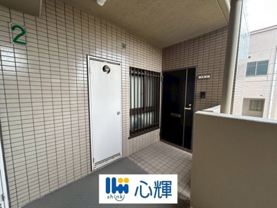 【玄関】 | サーパス宇部芝中Ⅱ ２階　中古マンション