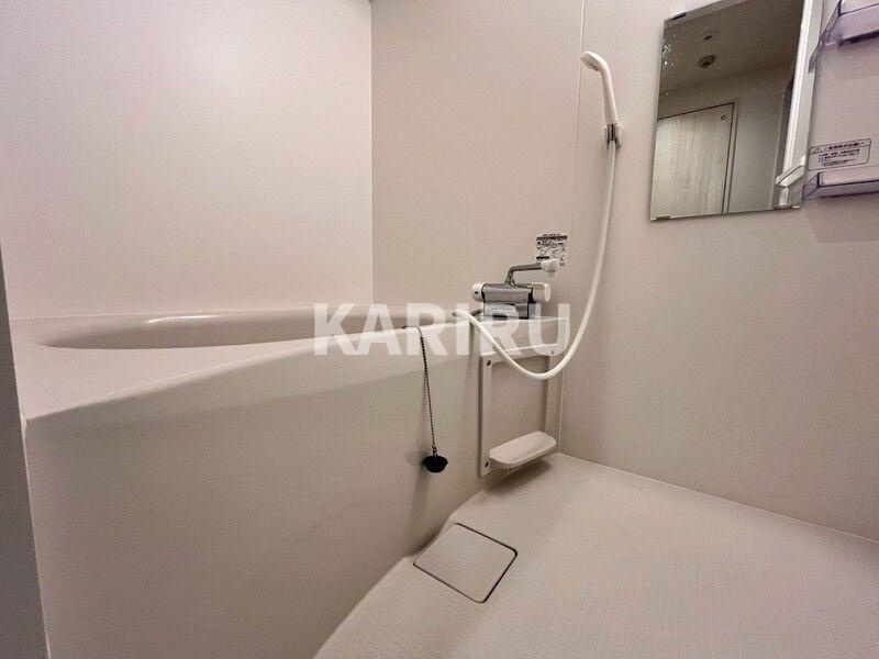 エイトステイツ玉造の浴室