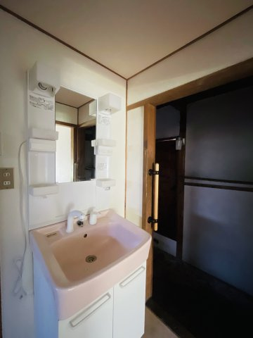 【独立洗面台】 | 農地付き古民家！たつの市神岡町上横内