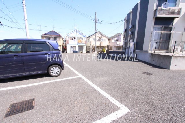 エスペランサＥの駐車場