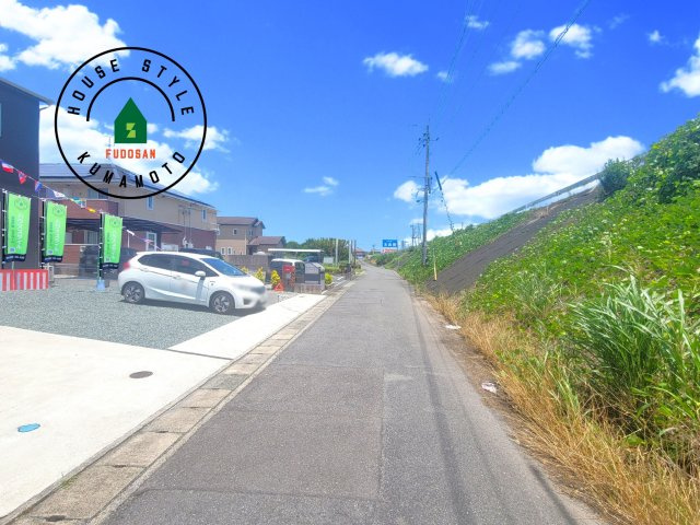 宇城市不知火町高良第2-2棟（1号棟）の前面道路含む現地写真|前面道路です。