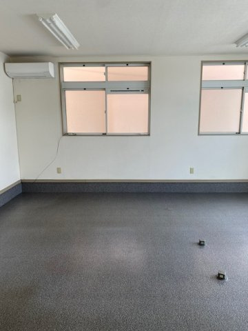 セザールフジイ事務所の居間・リビング