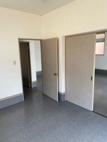 セザールフジイ事務所の居間・リビング