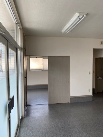 セザールフジイ事務所の居間・リビング