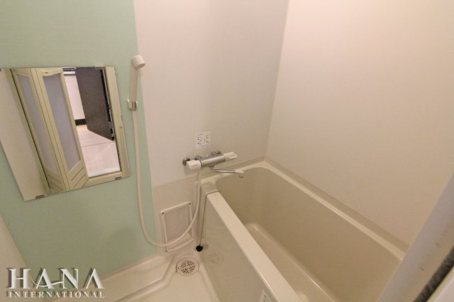レジスター本郷の浴室