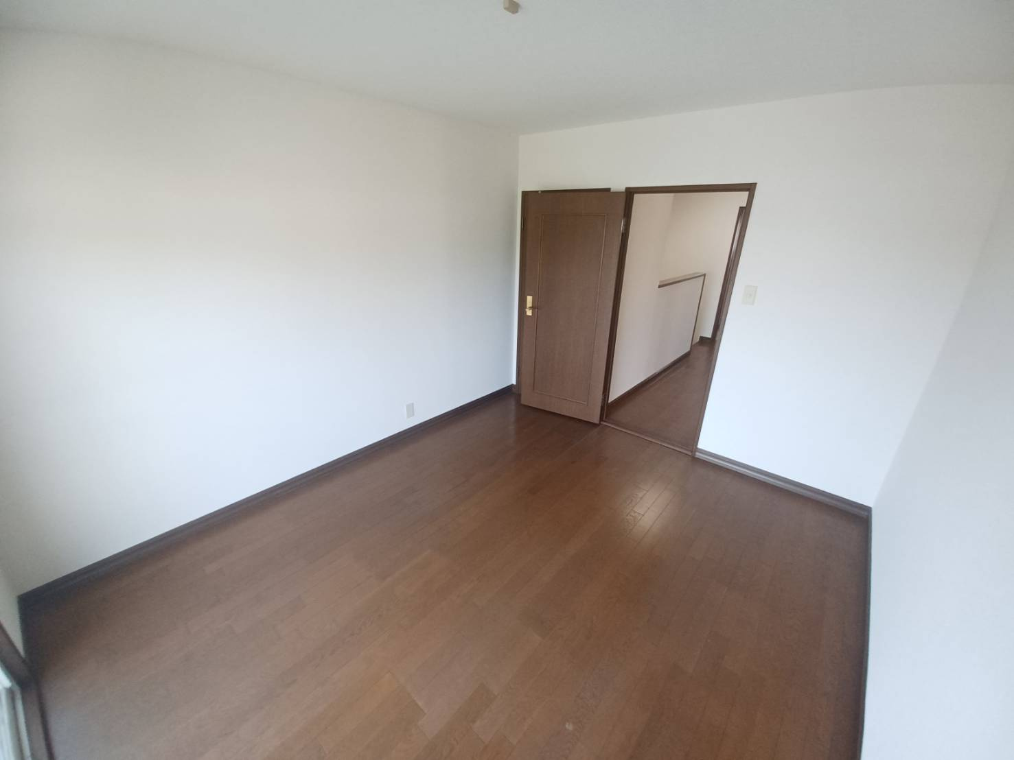 シャーメゾン東田の洋室