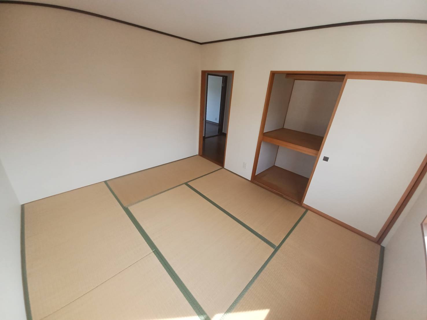 シャーメゾン東田の和室