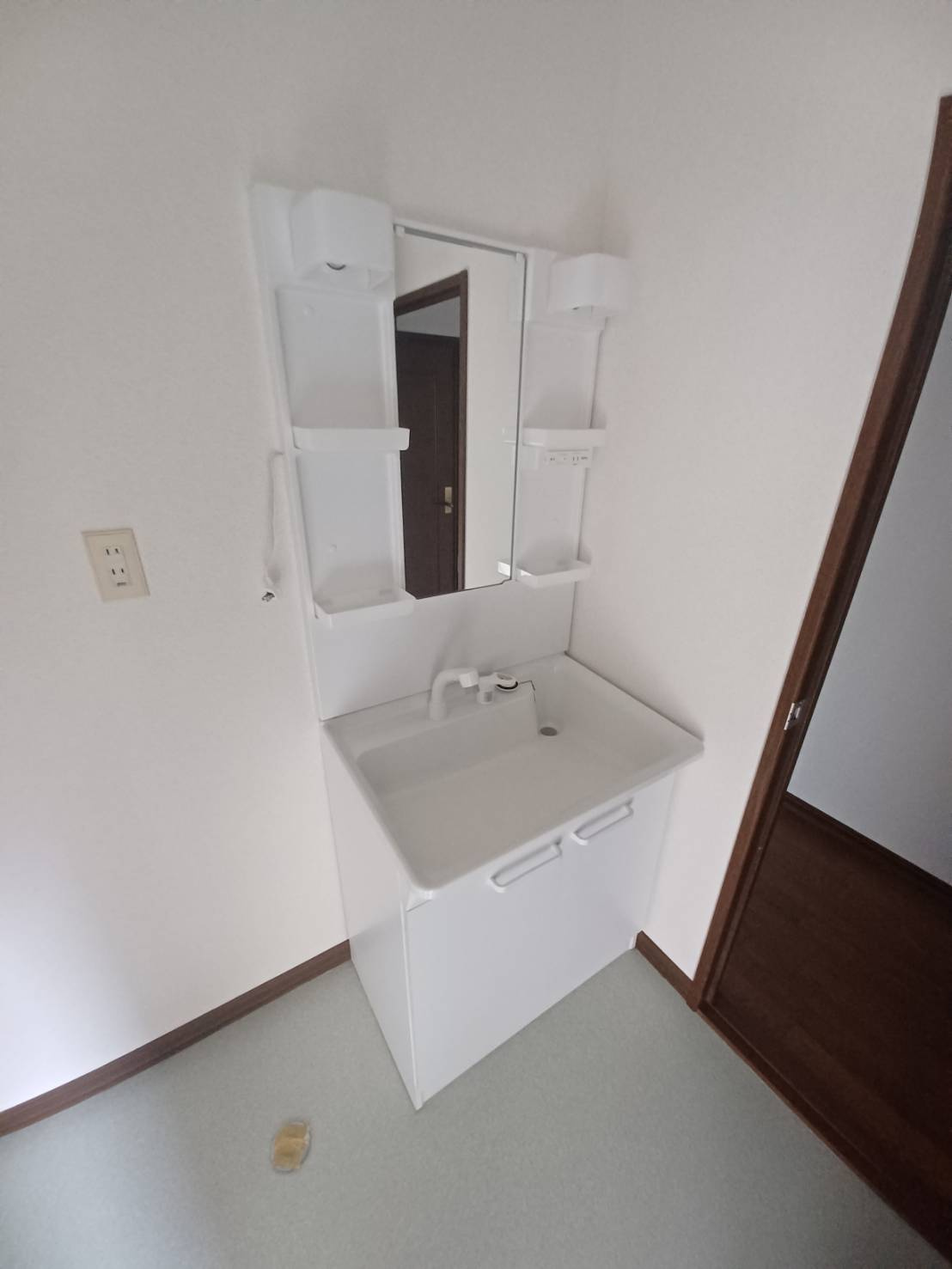 シャーメゾン東田の独立洗面台