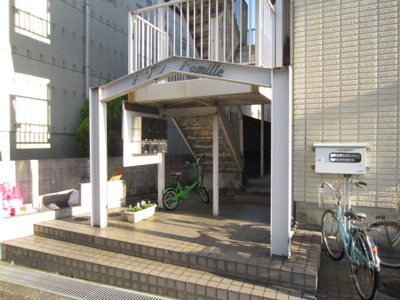 【エントランス】 | メゾンファミール